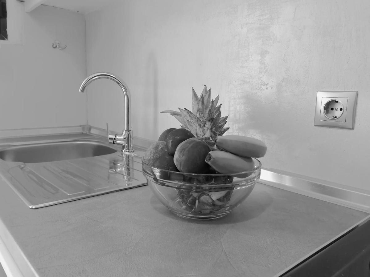 Makis Apartments Arillas  Buitenkant foto